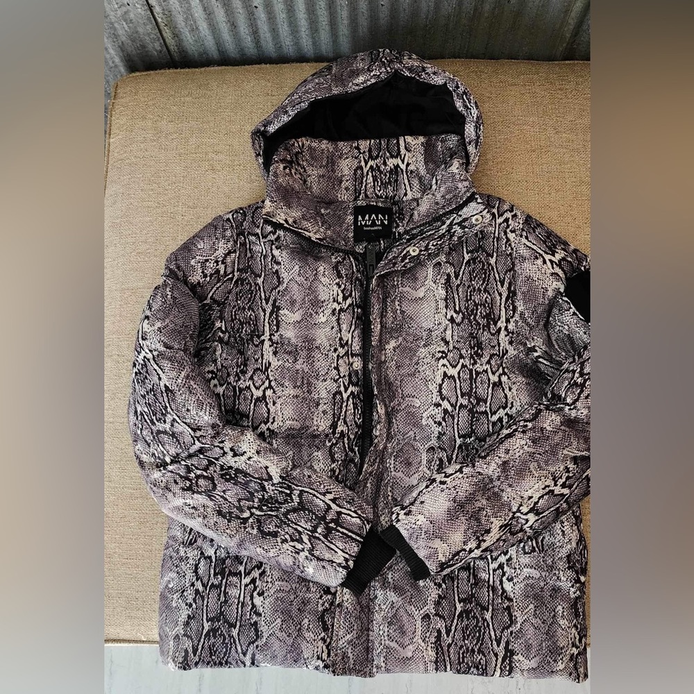 boohooMAN Coat, Size 36-38(USA)